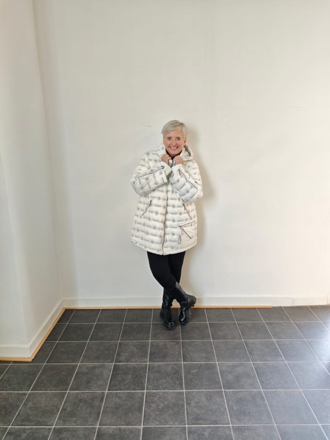 Sněhulka bunda - Bundy, kabáty, kardigany