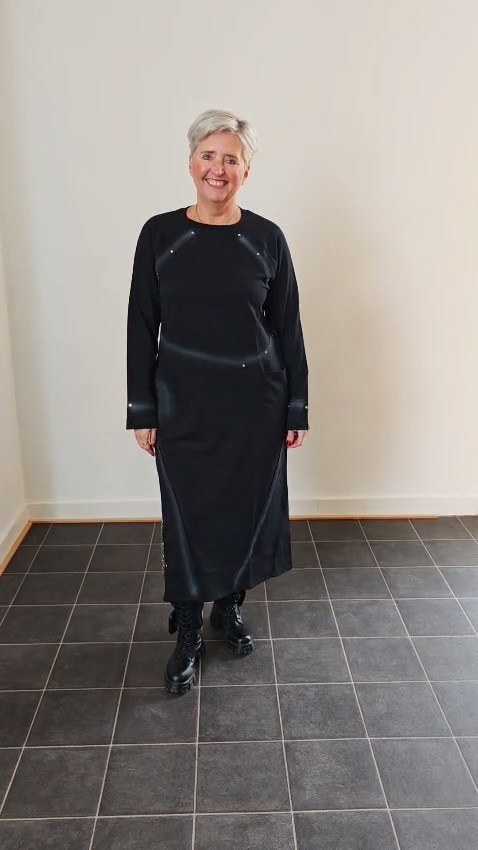 Šaty s kapsou - Šaty