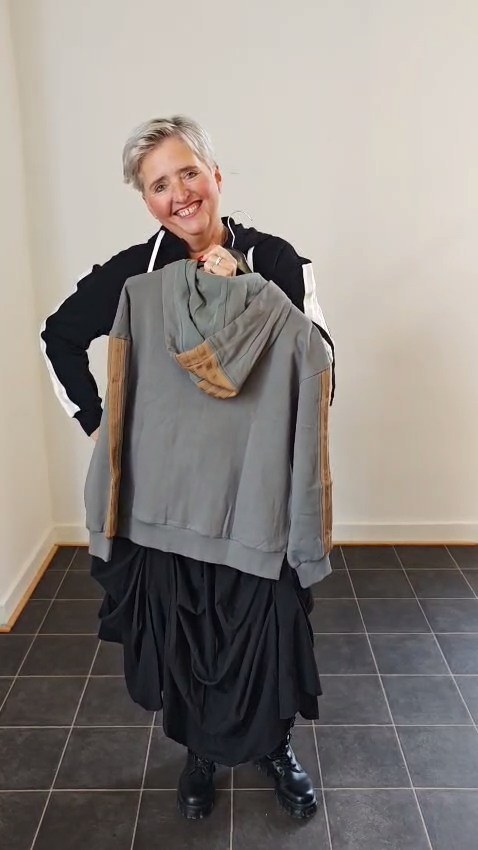 Ave Mikina - Tuniky, mikiny, svetry